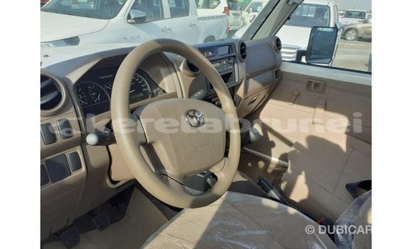 Buy Import Toyota Land Cruiser White Car in Import - Dubai in Belait Buy Import Toyota Land Cruiser White Car in Import - Dubai in Belait