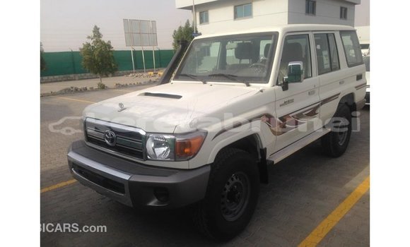 Buy Import Toyota Land Cruiser White Car in Import - Dubai in Belait Buy Import Toyota Land Cruiser White Car in Import - Dubai in Belait