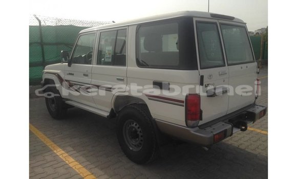 Buy Import Toyota Land Cruiser White Car in Import - Dubai in Belait Buy Import Toyota Land Cruiser White Car in Import - Dubai in Belait