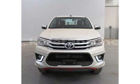 Buy Import Toyota Hilux White Car in Import - Dubai in Belait Buy Import Toyota Hilux White Car in Import - Dubai in Belait