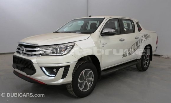 Buy Import Toyota Hilux White Car in Import - Dubai in Belait Buy Import Toyota Hilux White Car in Import - Dubai in Belait