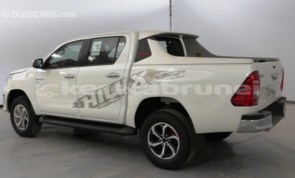 Buy Import Toyota Hilux White Car in Import - Dubai in Belait Buy Import Toyota Hilux White Car in Import - Dubai in Belait