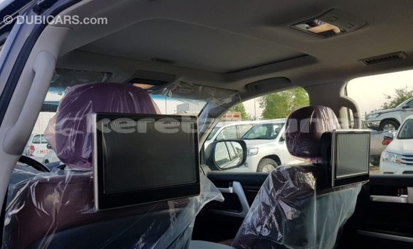 Buy Import Toyota Land Cruiser Black Car in Import - Dubai in Belait Buy Import Toyota Land Cruiser Black Car in Import - Dubai in Belait
