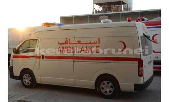 Buy Import Toyota Hiace White Car in Import - Dubai in Belait Buy Import Toyota Hiace White Car in Import - Dubai in Belait