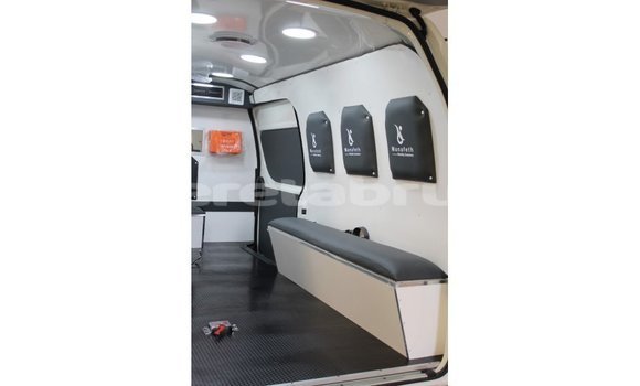 Buy Import Toyota Hiace White Car in Import - Dubai in Belait Buy Import Toyota Hiace White Car in Import - Dubai in Belait