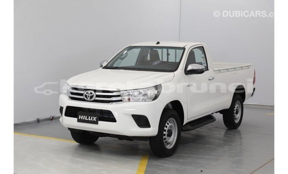 Buy Import Toyota Hilux White Car in Import - Dubai in Belait Buy Import Toyota Hilux White Car in Import - Dubai in Belait
