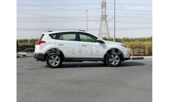 Buy Import Toyota HiAce White Truck in Import - Dubai in Belait Buy Import Toyota HiAce White Truck in Import - Dubai in Belait