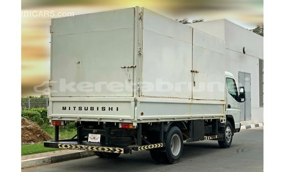 Buy Import Mitsubishi Carisma White Car in Import - Dubai in Belait Buy Import Mitsubishi Carisma White Car in Import - Dubai in Belait
