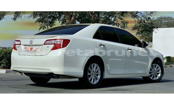 Buy Import Toyota Camry White Car in Import - Dubai in Belait Buy Import Toyota Camry White Car in Import - Dubai in Belait