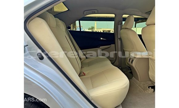 Buy Import Toyota Camry White Car in Import - Dubai in Belait Buy Import Toyota Camry White Car in Import - Dubai in Belait