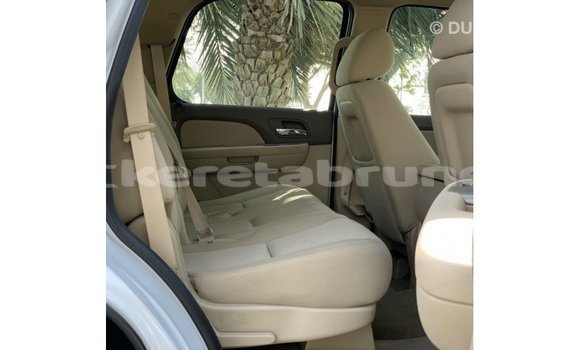 Buy Import Chevrolet Tahoe White Car in Import - Dubai in Belait Buy Import Chevrolet Tahoe White Car in Import - Dubai in Belait