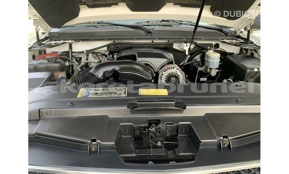Buy Import Chevrolet Tahoe White Car in Import - Dubai in Belait Buy Import Chevrolet Tahoe White Car in Import - Dubai in Belait