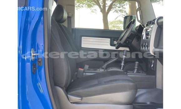 Buy Import Toyota FJ Cruiser Blue Car in Import - Dubai in Belait Buy Import Toyota FJ Cruiser Blue Car in Import - Dubai in Belait