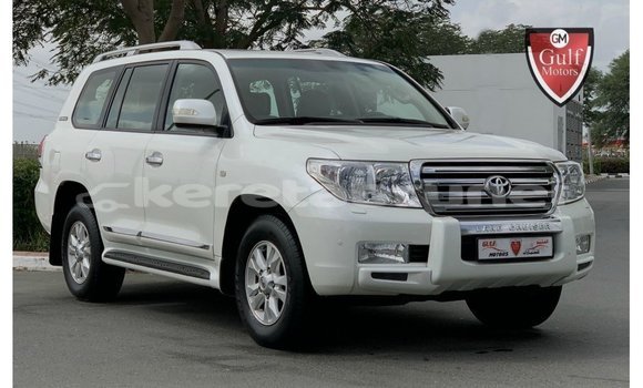 Buy Import Toyota Land Cruiser White Car in Import - Dubai in Belait