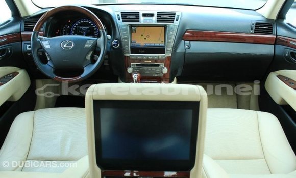 Buy Import Lexus LS White Car in Import - Dubai in Belait Buy Import Lexus LS White Car in Import - Dubai in Belait