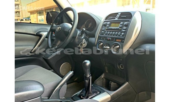 Buy Import Toyota HiAce Other Truck in Import - Dubai in Belait Buy Import Toyota HiAce Other Truck in Import - Dubai in Belait