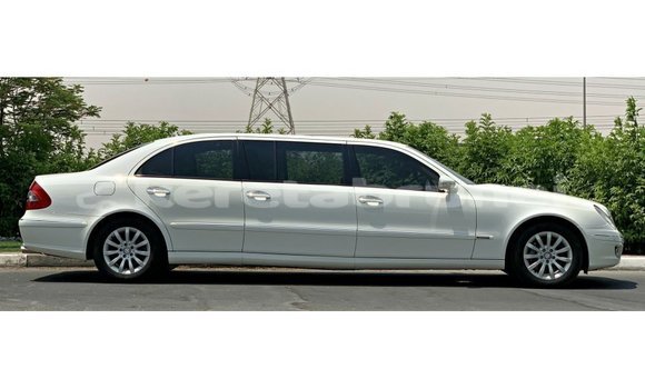Buy Import Mercedes-Benz 200 White Car in Import - Dubai in Belait Buy Import Mercedes-Benz 200 White Car in Import - Dubai in Belait