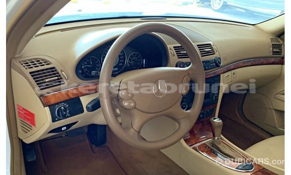 Buy Import Mercedes-Benz 200 White Car in Import - Dubai in Belait Buy Import Mercedes-Benz 200 White Car in Import - Dubai in Belait