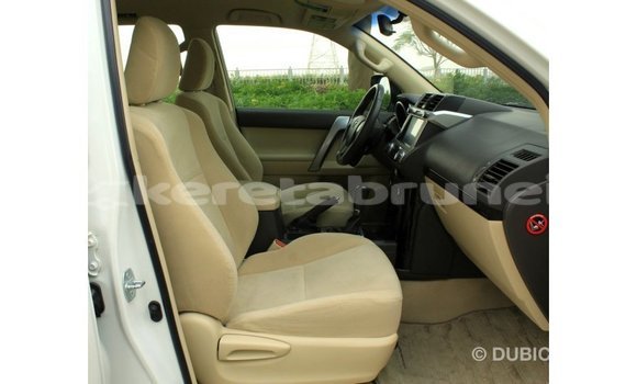 Buy Import Toyota Prado White Car in Import - Dubai in Belait Buy Import Toyota Prado White Car in Import - Dubai in Belait