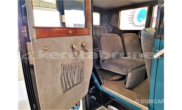 Buy Import Buick Electra Blue Car in Import - Dubai in Belait Buy Import Buick Electra Blue Car in Import - Dubai in Belait