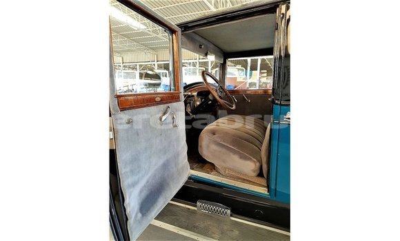 Buy Import Buick Electra Blue Car in Import - Dubai in Belait Buy Import Buick Electra Blue Car in Import - Dubai in Belait