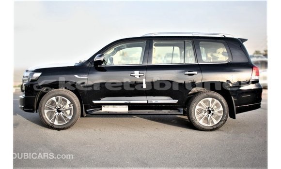 Buy Import Toyota Land Cruiser Black Car in Import - Dubai in Belait Buy Import Toyota Land Cruiser Black Car in Import - Dubai in Belait