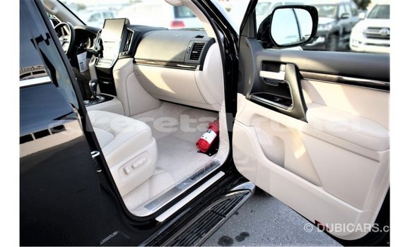 Buy Import Toyota Land Cruiser Black Car in Import - Dubai in Belait Buy Import Toyota Land Cruiser Black Car in Import - Dubai in Belait
