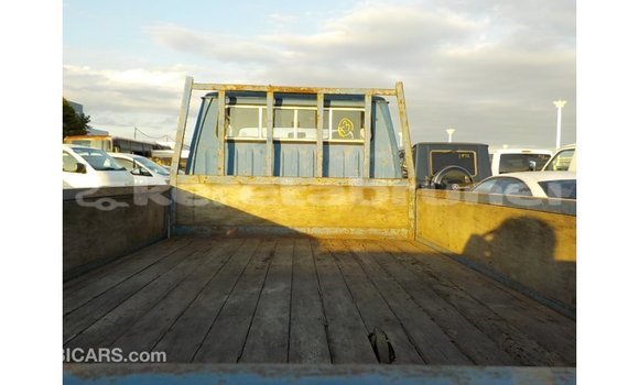 Buy Import Toyota Dyna Blue Truck in Import - Dubai in Belait Buy Import Toyota Dyna Blue Truck in Import - Dubai in Belait