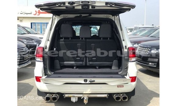 Buy Import Toyota Land Cruiser White Car in Import - Dubai in Belait Buy Import Toyota Land Cruiser White Car in Import - Dubai in Belait