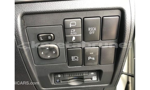 Buy Import Toyota Land Cruiser White Car in Import - Dubai in Belait Buy Import Toyota Land Cruiser White Car in Import - Dubai in Belait