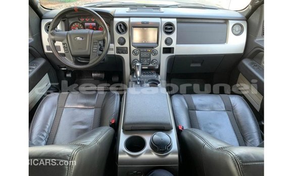 Buy Import Ford Club Wagon Beige Car in Import - Dubai in Belait Buy Import Ford Club Wagon Beige Car in Import - Dubai in Belait
