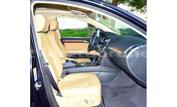 Buy Import Audi Q7 Black Car in Import - Dubai in Belait Buy Import Audi Q7 Black Car in Import - Dubai in Belait