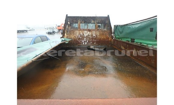 Buy Import Nissan 350Z Brown Car in Import - Dubai in Belait Buy Import Nissan 350Z Brown Car in Import - Dubai in Belait