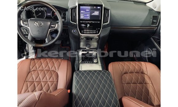 Buy Import Toyota Land Cruiser Black Car in Import - Dubai in Belait Buy Import Toyota Land Cruiser Black Car in Import - Dubai in Belait