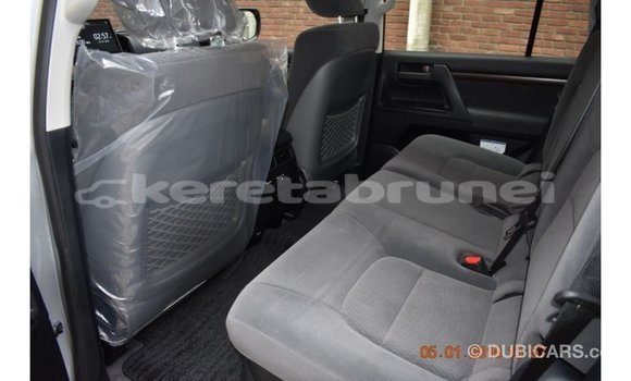 Buy Import Toyota Land Cruiser Other Car in Import - Dubai in Belait Buy Import Toyota Land Cruiser Other Car in Import - Dubai in Belait