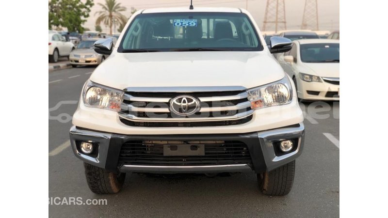 Big with watermark toyota hilux belait import dubai 4279