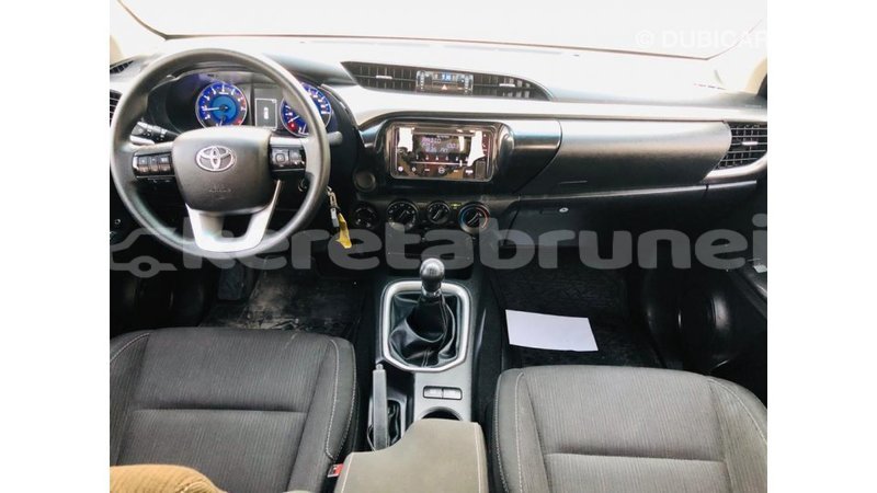 Big with watermark toyota hilux belait import dubai 4279