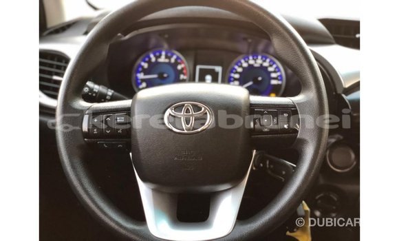 Buy Import Toyota Hilux White Car in Import - Dubai in Belait Buy Import Toyota Hilux White Car in Import - Dubai in Belait