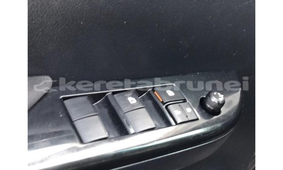 Buy Import Toyota Hilux White Car in Import - Dubai in Belait Buy Import Toyota Hilux White Car in Import - Dubai in Belait