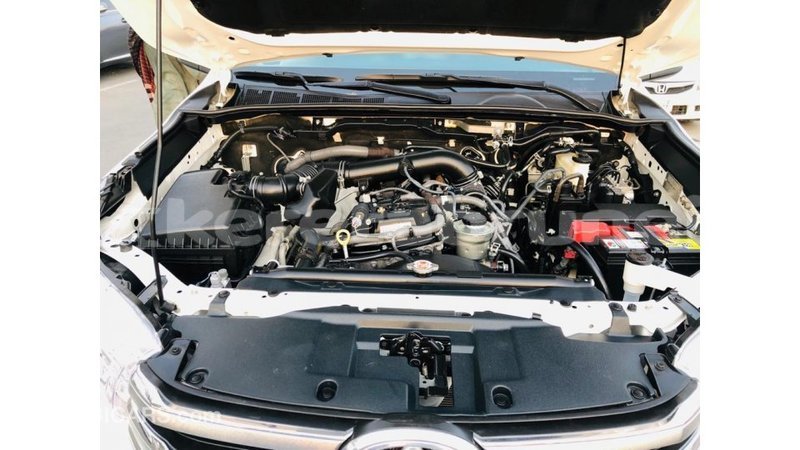 Big with watermark toyota hilux belait import dubai 4279