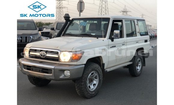 Buy Import Toyota Land Cruiser White Car in Import - Dubai in Belait Buy Import Toyota Land Cruiser White Car in Import - Dubai in Belait