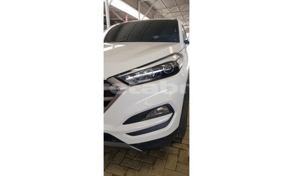 Buy Import Hyundai Tucson White Car in Import - Dubai in Belait Buy Import Hyundai Tucson White Car in Import - Dubai in Belait