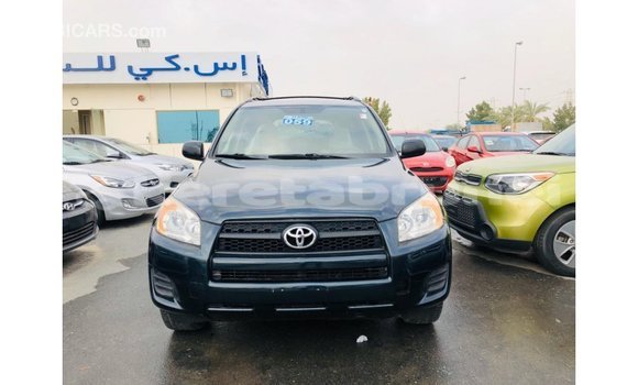 Buy Import Toyota HiAce Black Truck in Import - Dubai in Belait Buy Import Toyota HiAce Black Truck in Import - Dubai in Belait