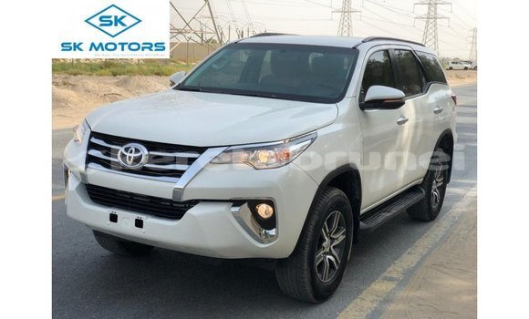Buy Import Toyota Fortuner White Car in Import - Dubai in Belait