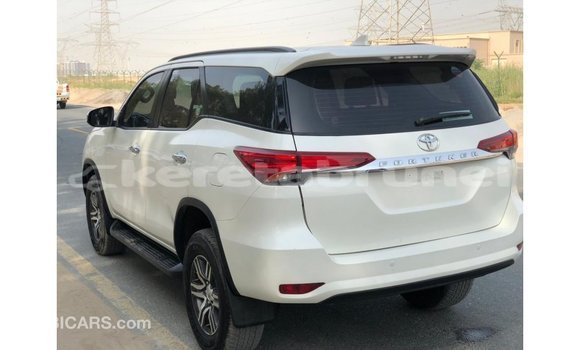 Buy Import Toyota Fortuner White Car in Import - Dubai in Belait Buy Import Toyota Fortuner White Car in Import - Dubai in Belait
