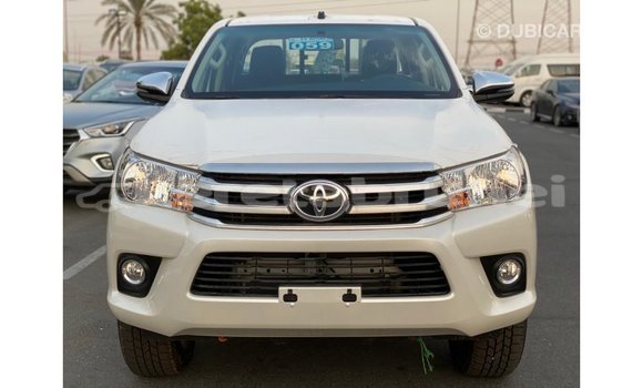Buy Import Toyota Hilux White Car in Import - Dubai in Belait Buy Import Toyota Hilux White Car in Import - Dubai in Belait
