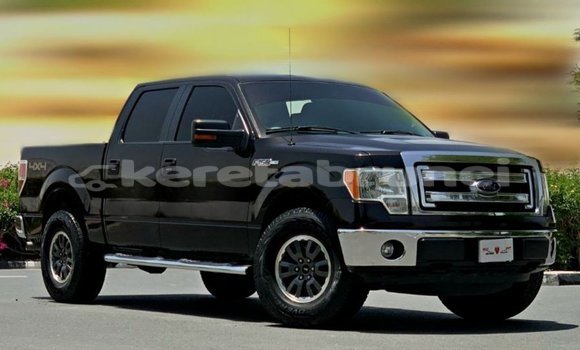 Buy Import Ford Club Wagon Brown Car in Import - Dubai in Belait