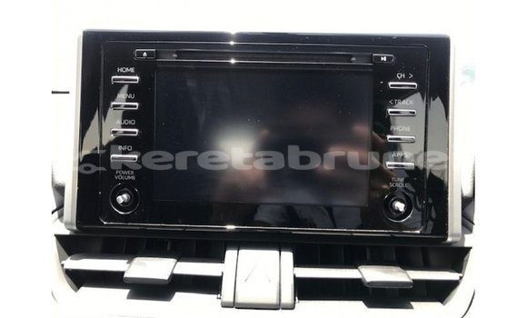 Buy Import Toyota HiAce White Truck in Import - Dubai in Belait Buy Import Toyota HiAce White Truck in Import - Dubai in Belait