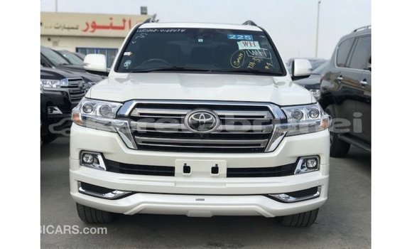 Buy Import Toyota Land Cruiser White Car in Import - Dubai in Belait Buy Import Toyota Land Cruiser White Car in Import - Dubai in Belait