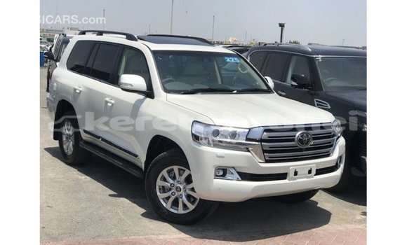 Buy Import Toyota Land Cruiser White Car in Import - Dubai in Belait Buy Import Toyota Land Cruiser White Car in Import - Dubai in Belait